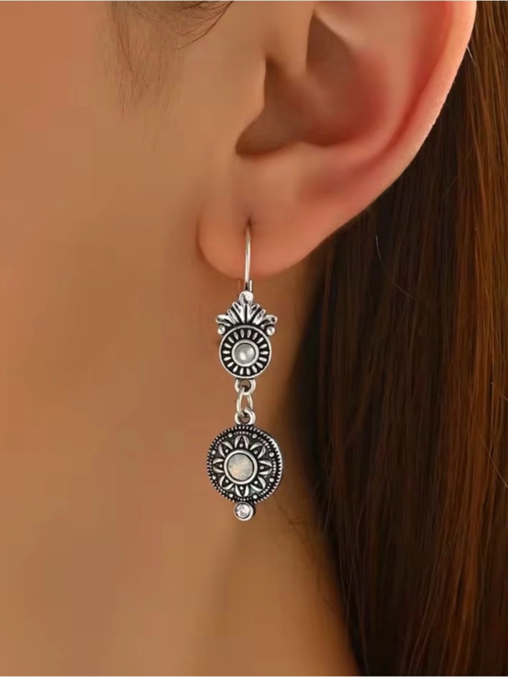 Vintage Silver-Tone Dangle Earrings with White Accent - Picture 4 of 5